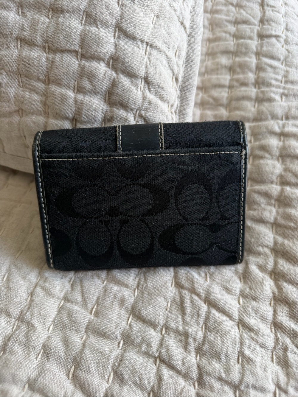 COACH Black Jacquard/Leather Signature C Trifold Wallet 4.25x5.25 - Picture 2 of 9